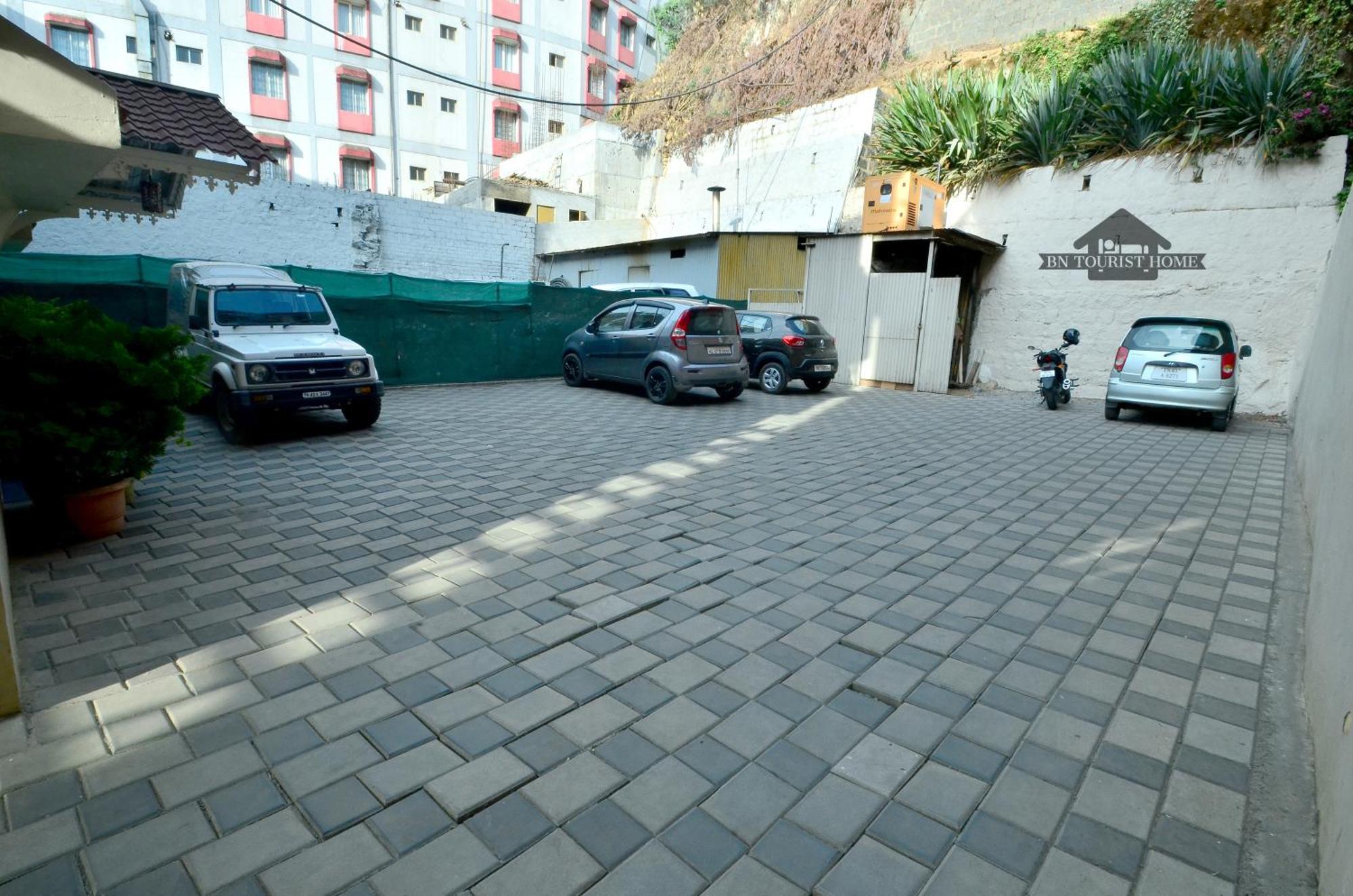 Bn Tourist Home Ooty Εξωτερικό φωτογραφία