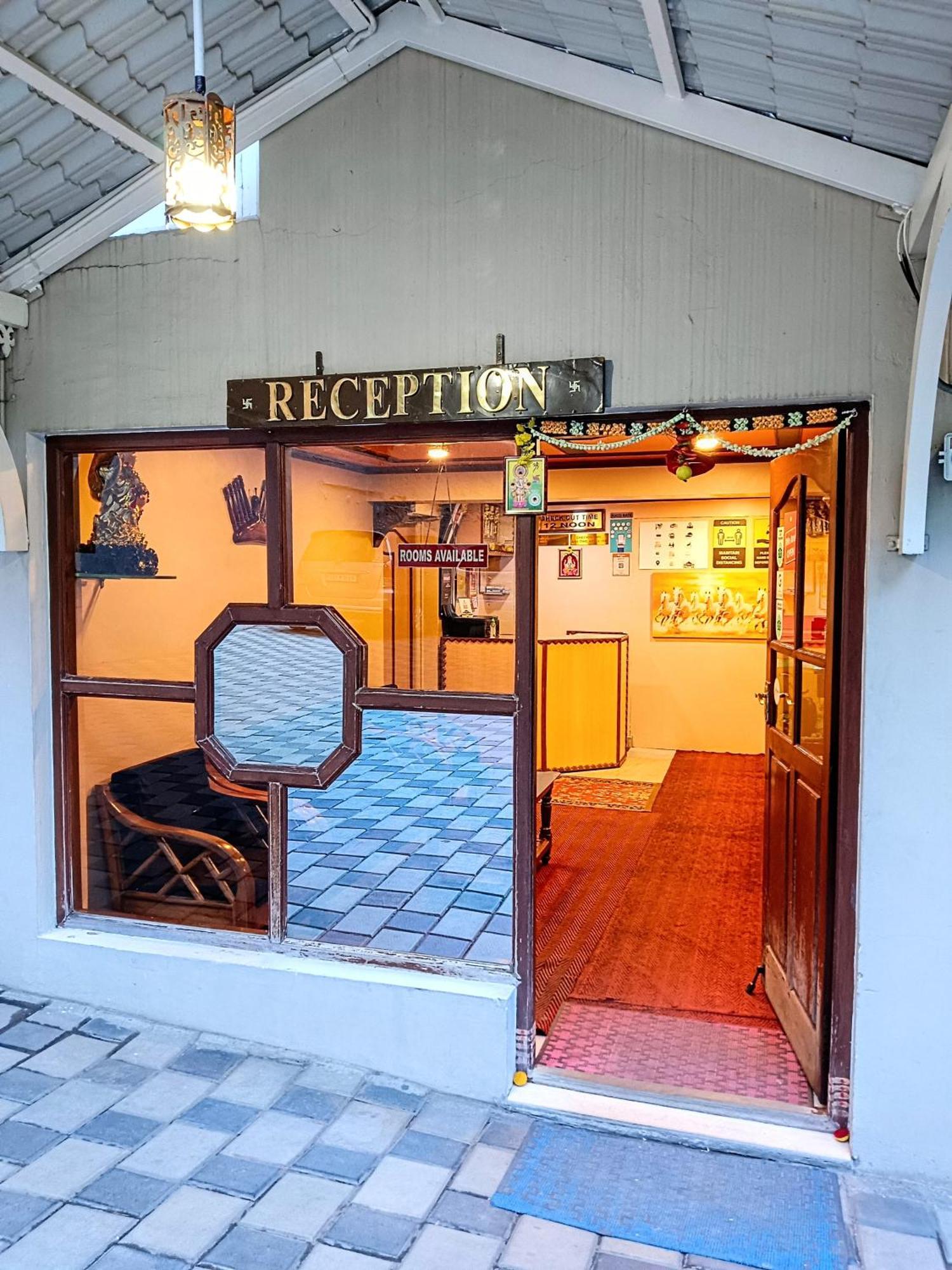 Bn Tourist Home Ooty Εξωτερικό φωτογραφία